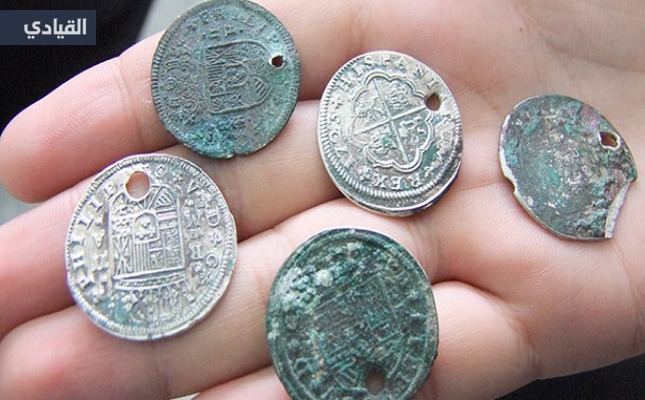 بالصور: العثور على قطع نقدية أثرية في غزة ترجع إلى الدولة العثمانية